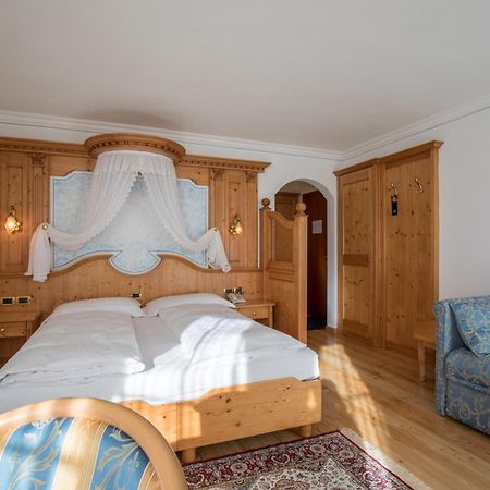 Hotel Chalet All'Imperatore Madonna di Campiglio Exterior photo