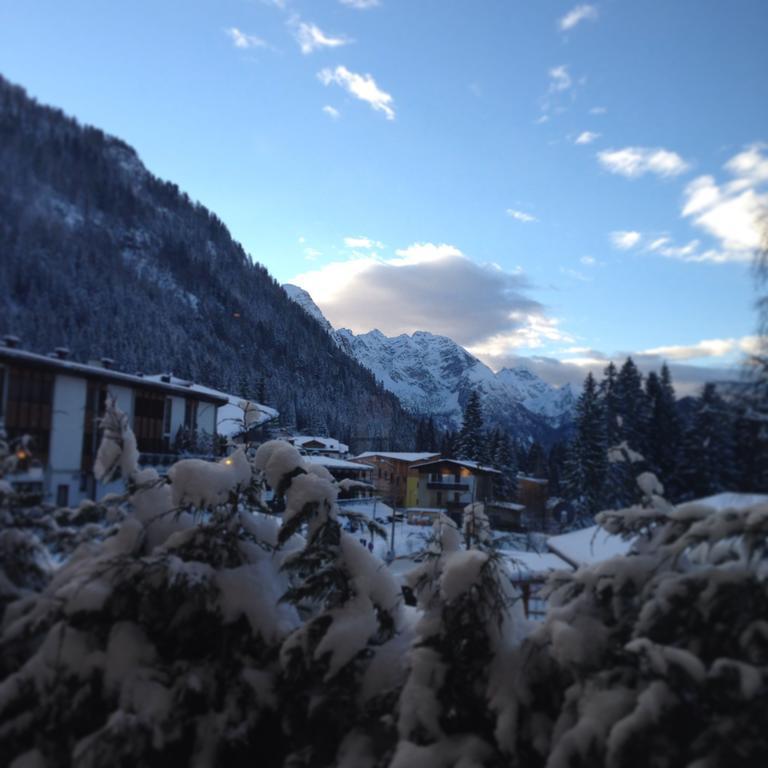 Hotel Chalet All'Imperatore Madonna di Campiglio Exterior photo