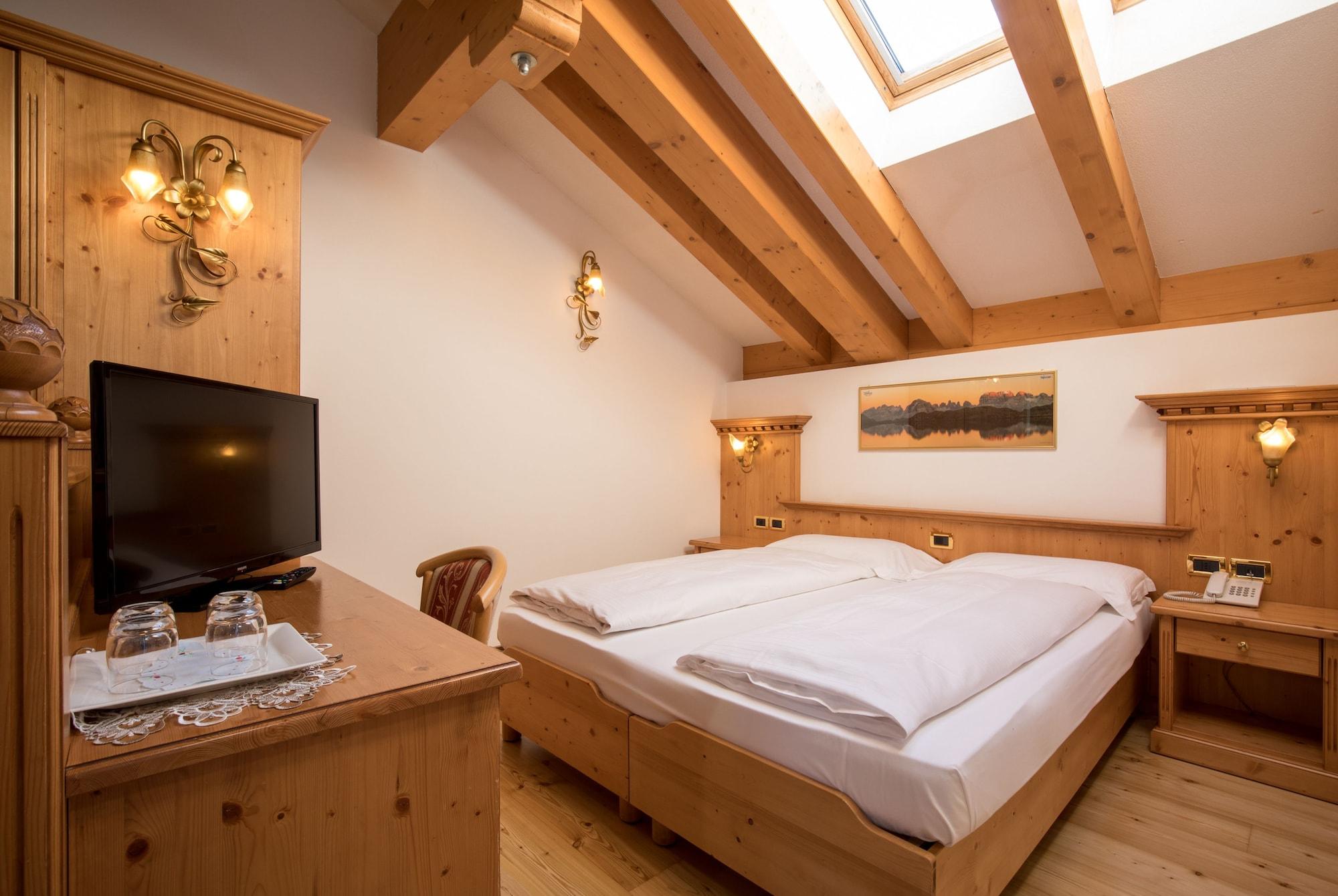 Hotel Chalet All'Imperatore Madonna di Campiglio Exterior photo