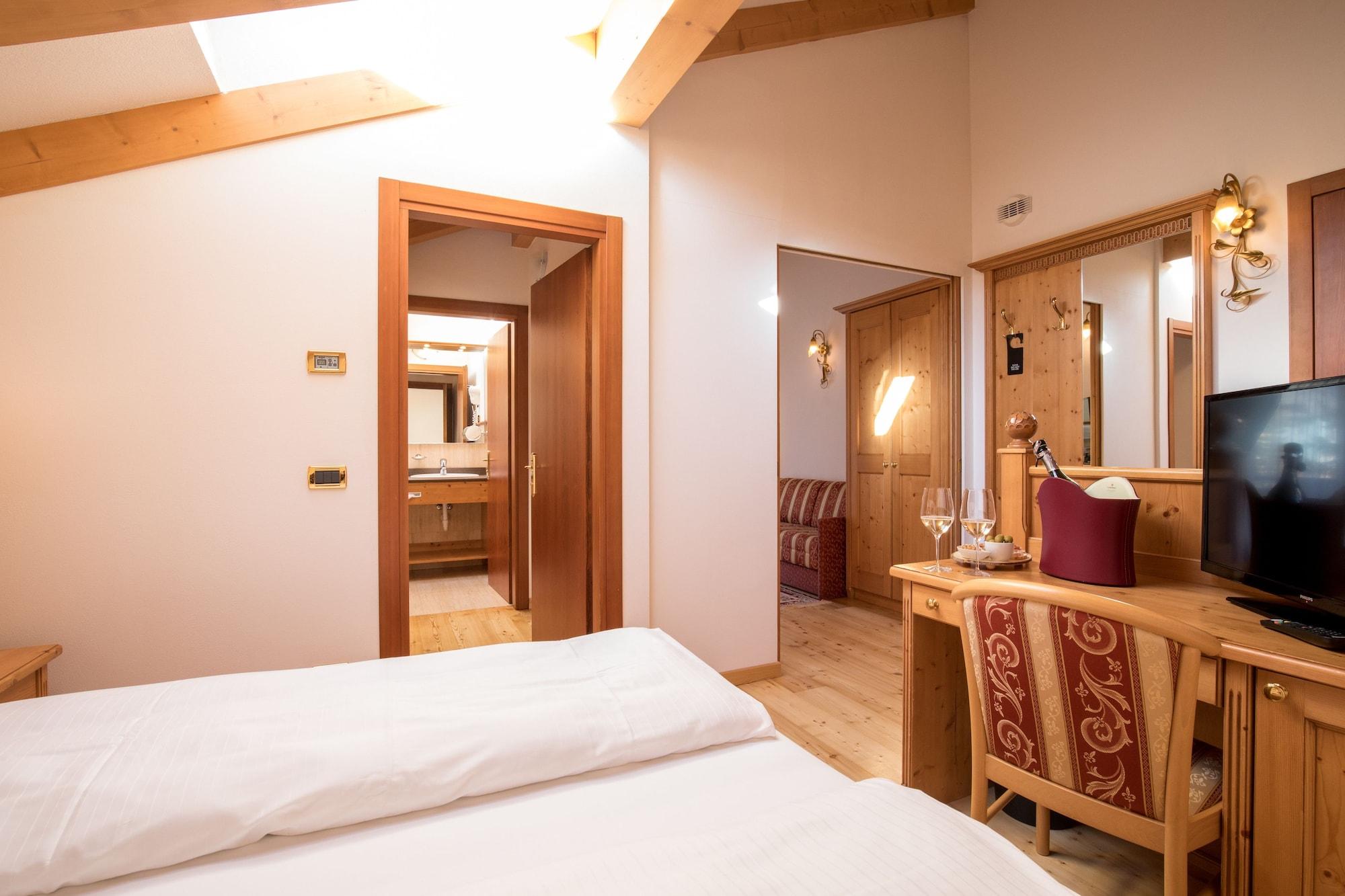 Hotel Chalet All'Imperatore Madonna di Campiglio Exterior photo