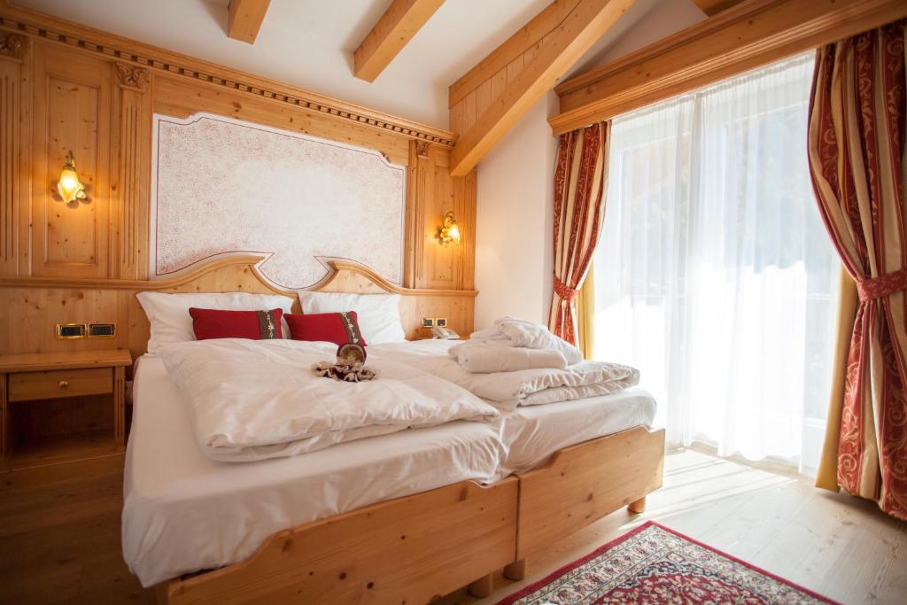 Hotel Chalet All'Imperatore Madonna di Campiglio Exterior photo