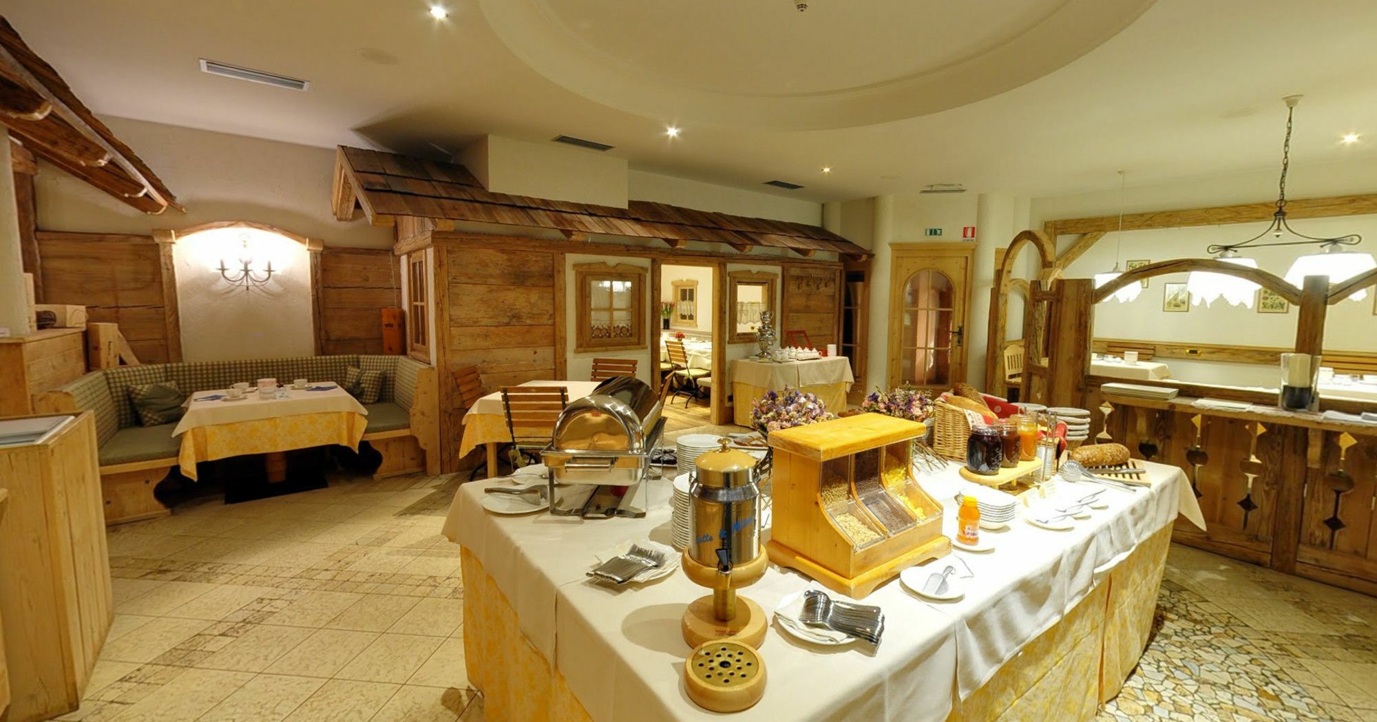 Hotel Chalet All'Imperatore Madonna di Campiglio Exterior photo