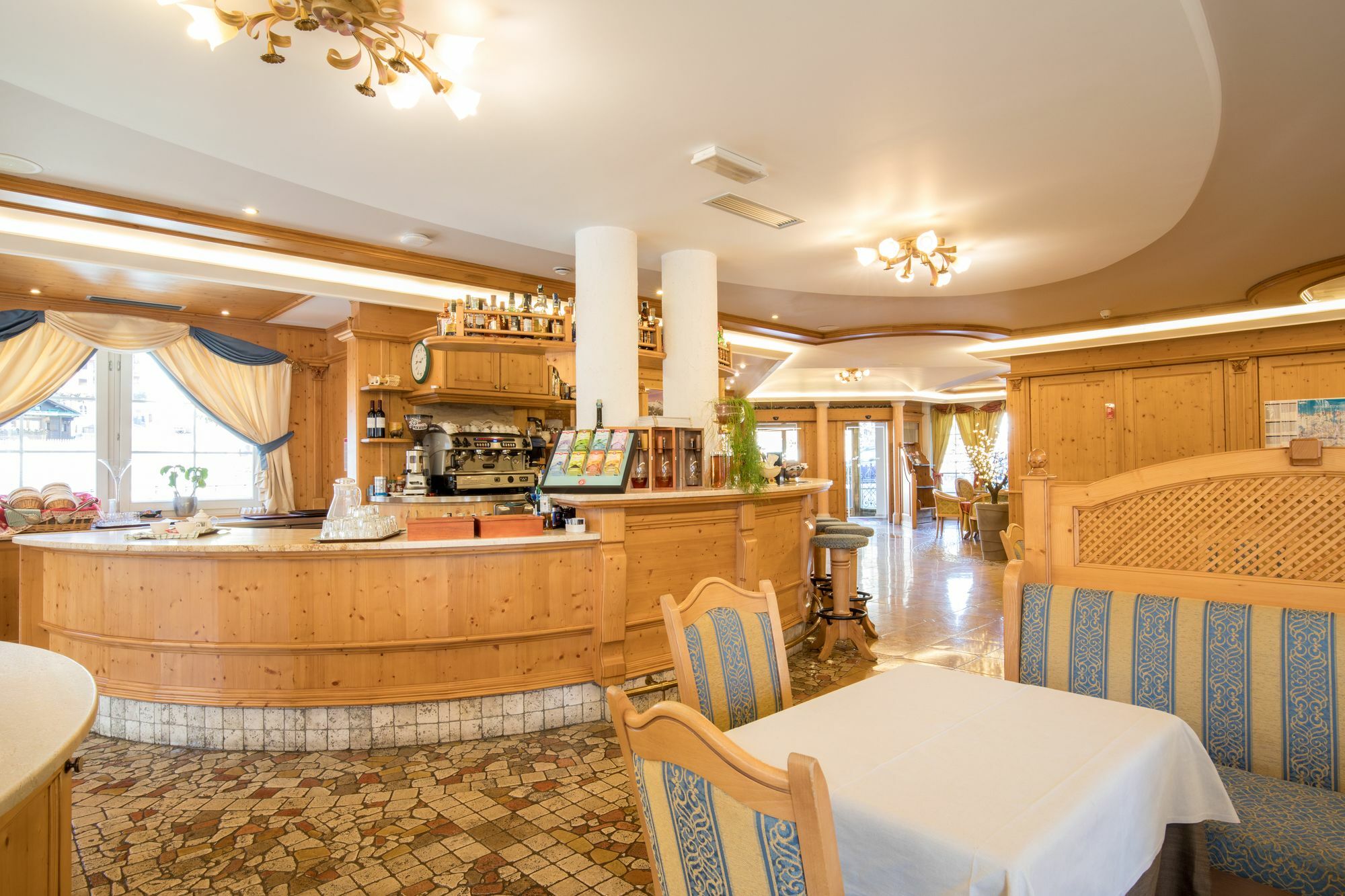 Hotel Chalet All'Imperatore Madonna di Campiglio Exterior photo